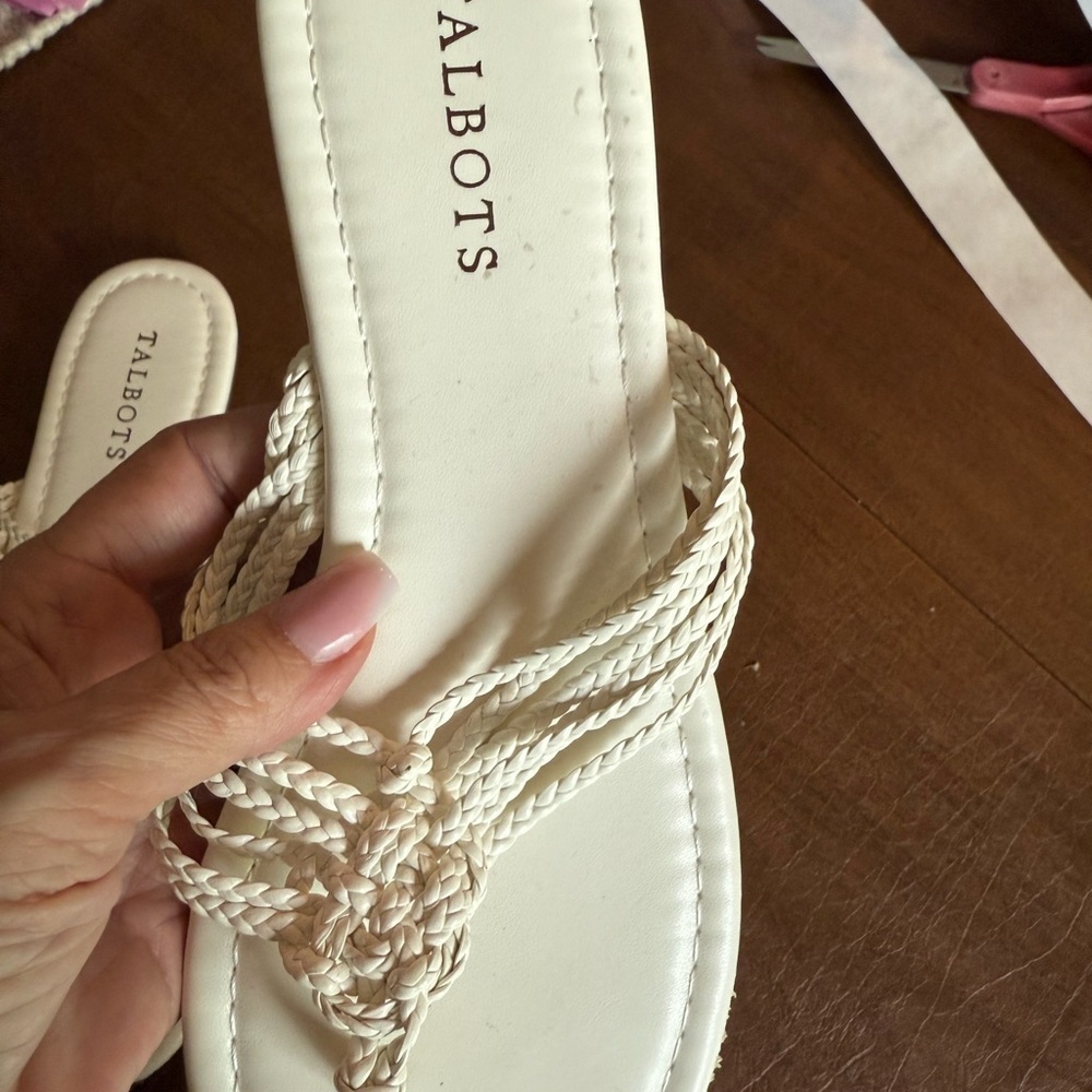 EUC Talbots Women's White Braided Sandals SZ 9 - Picture 9 of 15